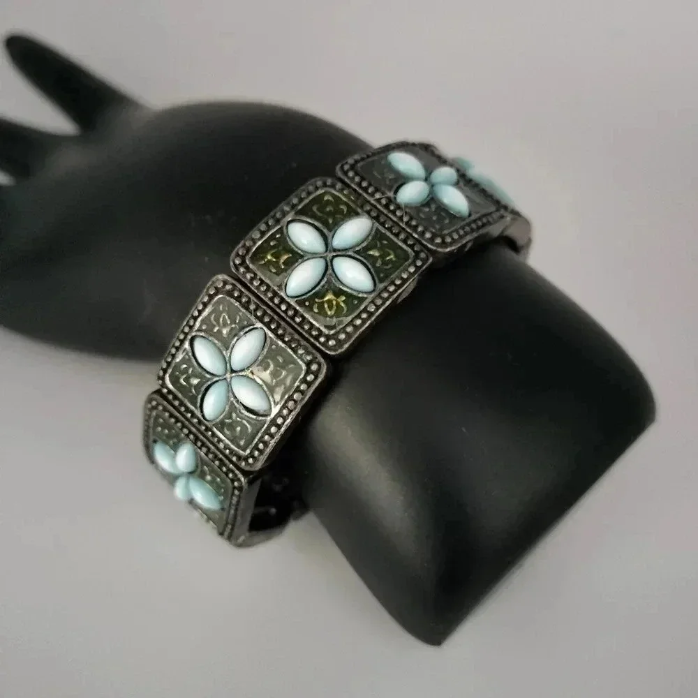 Antique Silver Tone Link Light Blue Flower Cabochon Stretch bangle Bracelet